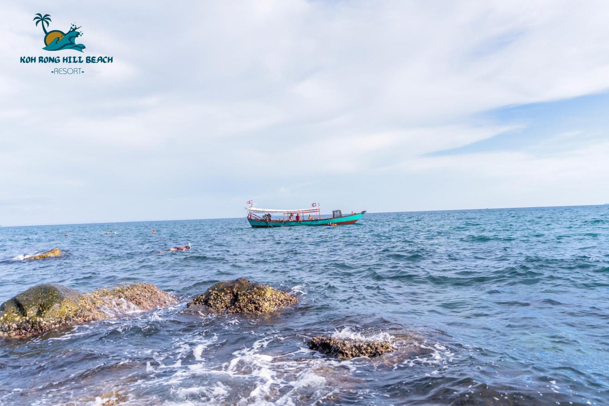 Koh Rong Hill Beach Resort Derm Tkov Village Buitenkant foto